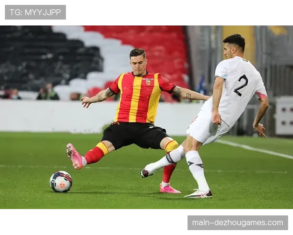 朗斯限制对手射门转化率仅7.43% 主动上抢施压体系面临体能瓶颈